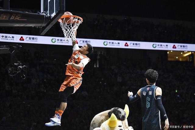 开云APP-赛地聚焦——全明星赛转会期热度飙升，辽宁本钢门线救险，管理层满意，细节决定成败的简单介绍